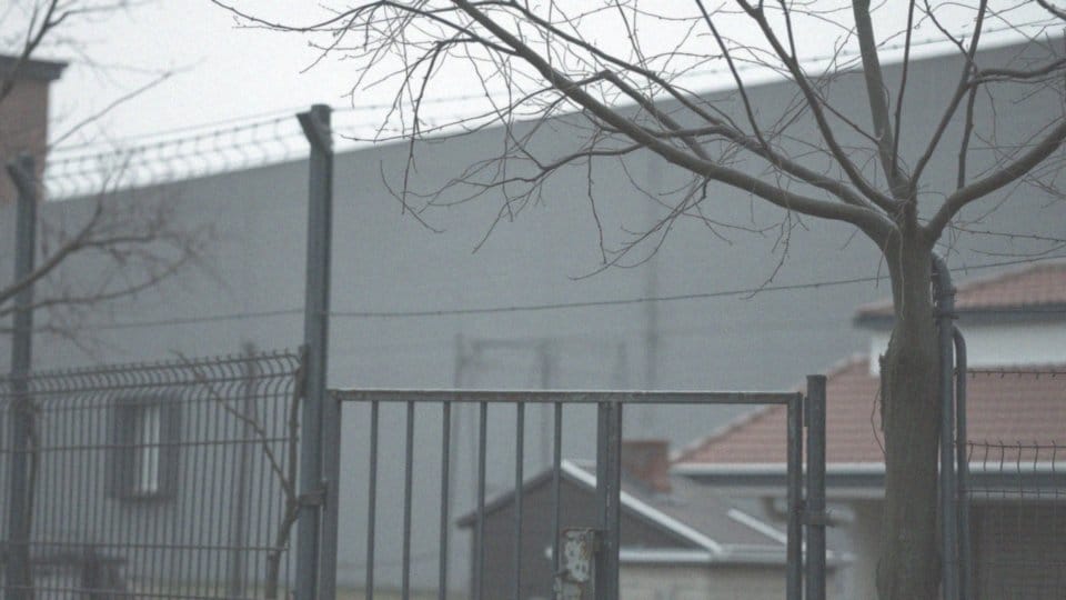 Ile trwa przepustka z więzienia? Warunki i zasady