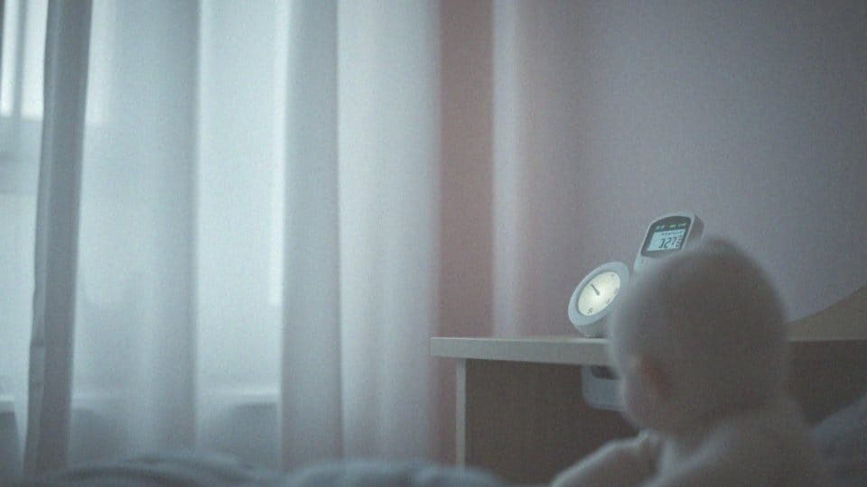 Jaka gorączka jest niebezpieczna dla dziecka? Objawy i reakcje